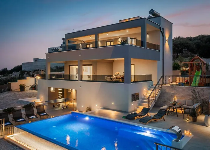 Private Seaside Porat In Ostricka Luka, Kanica, Rogoznica With Pool Villa Zaglavice