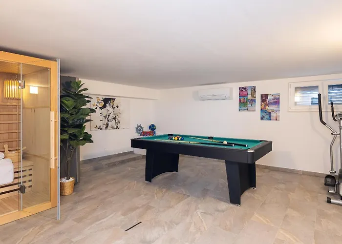 Villa Private Seaside Porat In Ostricka Luka, Kanica, Rogoznica With Pool