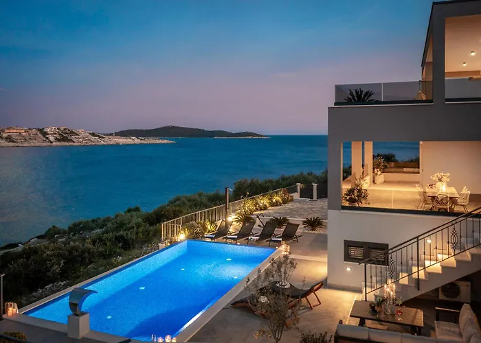 Luxury Seaside Villa Porat With Pool, Sauna And Sea View In Kanica - Rogoznica Zaglavice