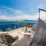 Villa Luxury Seaside Porat With Pool, Sauna And Sea View In Kanica - Rogoznica *