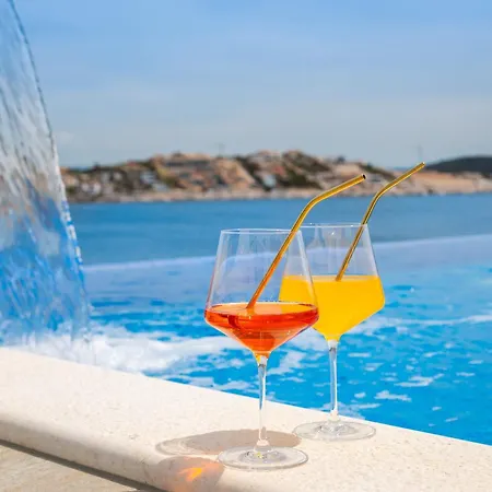 Luxury Seaside Porat With Pool, Sauna And Sea View In Kanica - 빌라 *