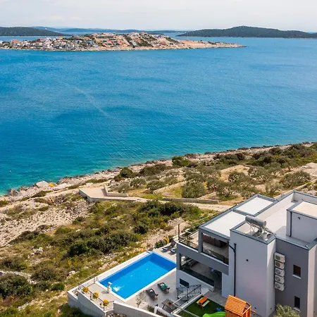 Willa Private Seaside Porat In Ostricka Luka, Kanica, Rogoznica With Pool Zaglavice