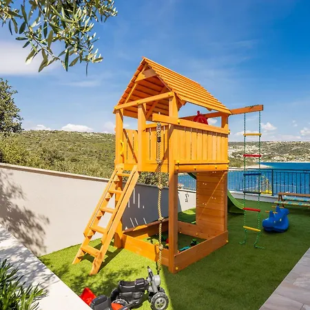 Private Seaside Porat In Ostricka Luka, Kanica, Rogoznica With Pool