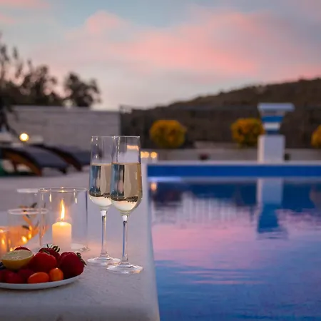 Luxury Seaside Porat With Pool, Sauna And Sea View In Kanica - 로고즈니차