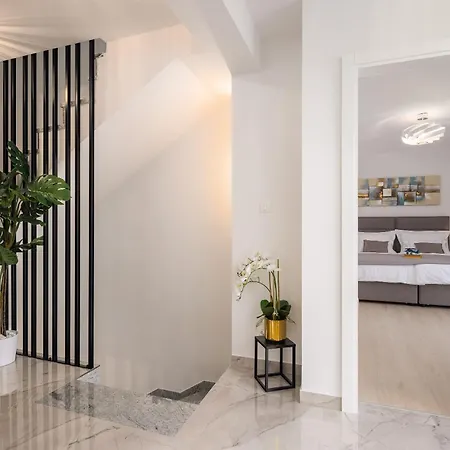 Luxury Seaside Porat With Pool, Sauna And Sea View In Kanica - 빌라