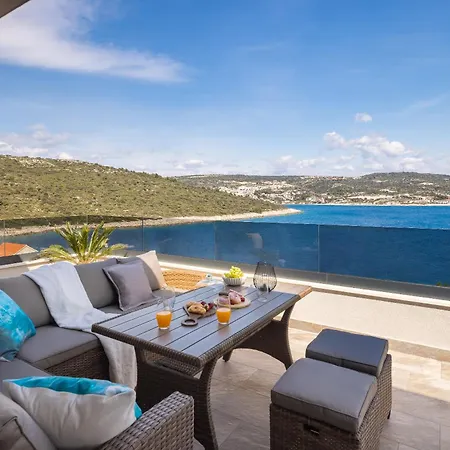 Private Seaside Porat In Ostricka Luka, Kanica, Rogoznica With Pool Willa