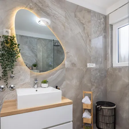 Private Seaside Porat In Ostricka Luka, Kanica, Rogoznica With Pool * Zaglavice