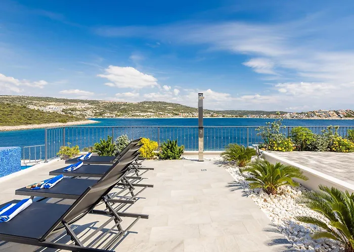 Private Seaside Porat In Ostricka Luka, Kanica, Rogoznica With Pool וילה Zaglavice