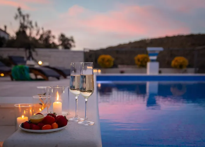 Luxury Seaside Villa Porat With Pool, Sauna And Sea View In Kanica - Rogoznica Zaglavice