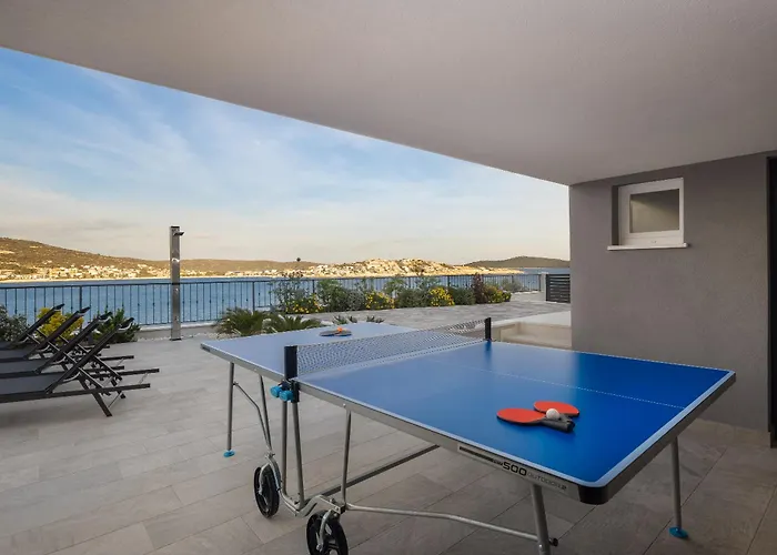 וילה Private Seaside Porat In Ostricka Luka, Kanica, Rogoznica With Pool