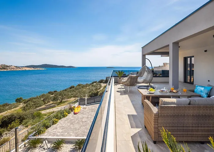 Luxury Seaside Villa Porat With Pool, Sauna And Sea View In Kanica - Rogoznica